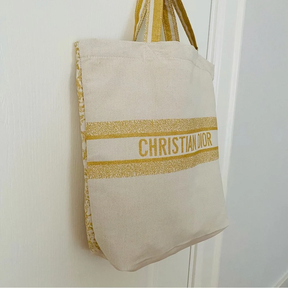 New Christian Dior Made in Italy Gold Metallic Cream Festive Travel Tote Bag - Picture 2 of 14